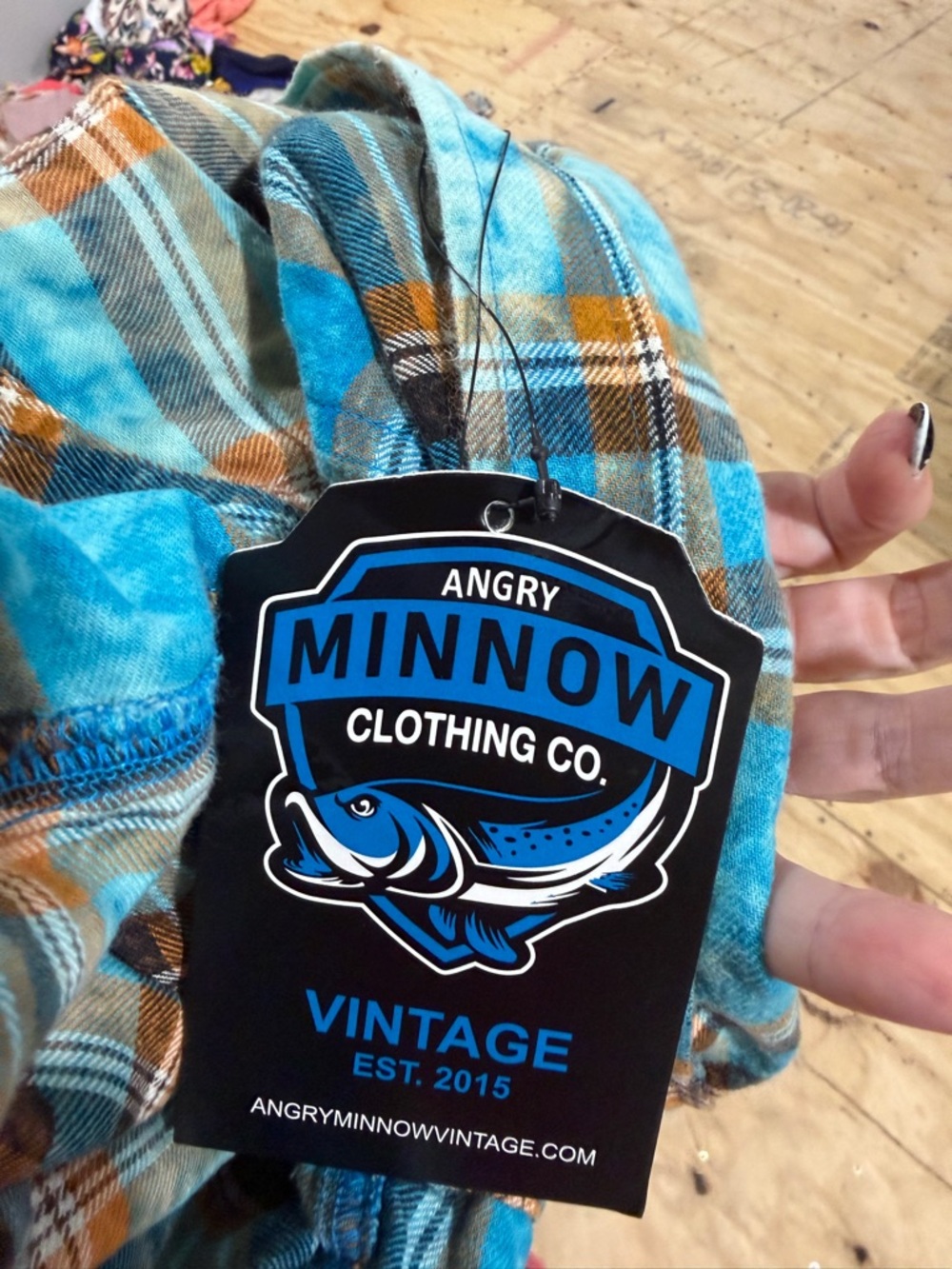 Angry Minnow Vintage Beach Print Plaid Flannel - Turquoise & Orange - Large - Picture 4 of 4